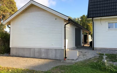 Byggnation av garage och tillhörande carport i Kolbäck.