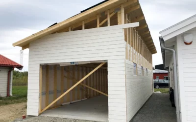 Garage med carport i Kolbäck.